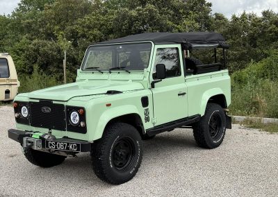 LAND ROVER