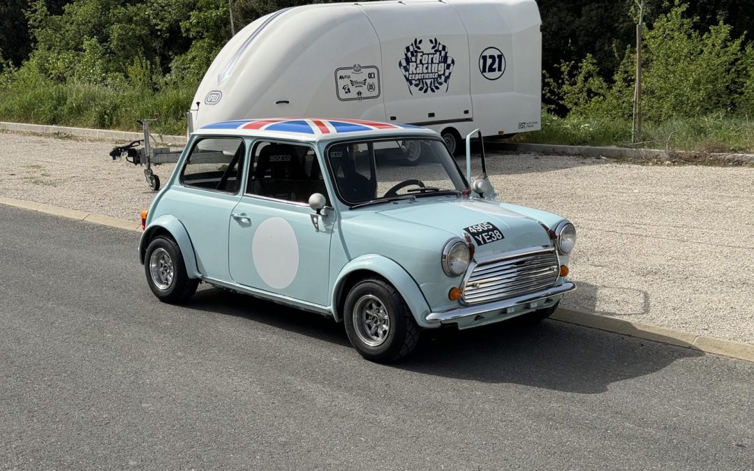 MINI COOPER 1300 FIA